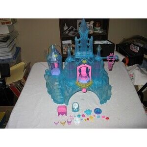 My Little Pony Crystal Empire Castle Playset w accessori Lighted Works GREAT